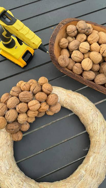 Newcastle // Walnut Wreath Workshop