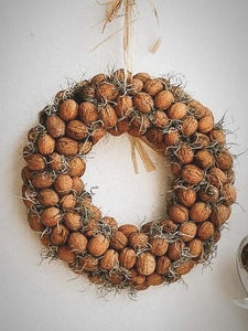 Newcastle // Walnut Wreath Workshop