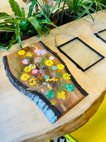 Newcastle // Flower Frame Crafts